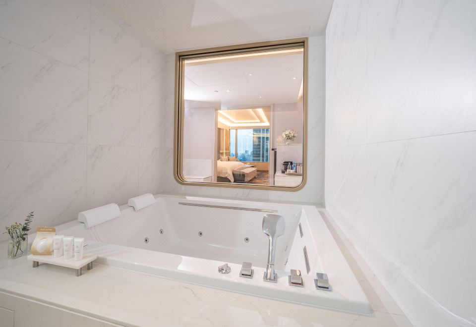 Grande Centre Point Prestige BangkokPrestige Penthouse