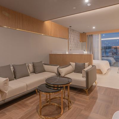 스위트 트윈-스파&High floor 브릿지 뷰 부산영도 그랜드베른 호텔 쿠폰