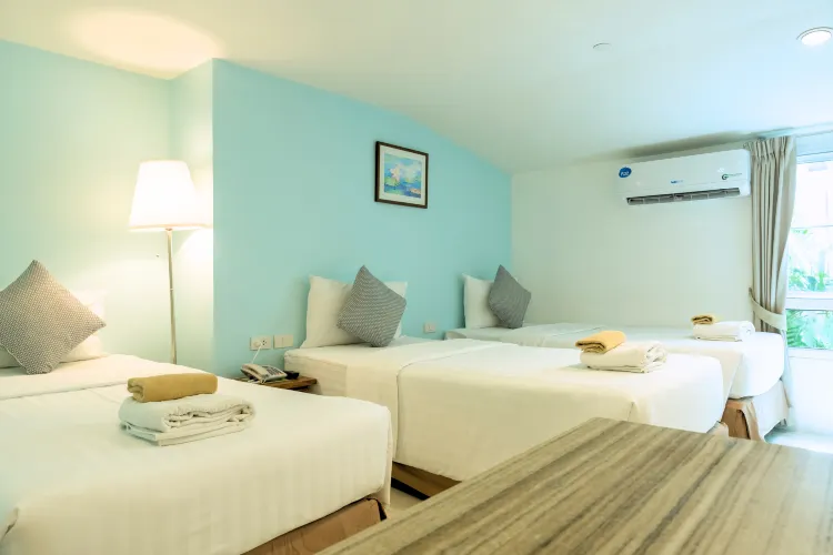 ห้องสตูดิโอสำหรับสามท่าน