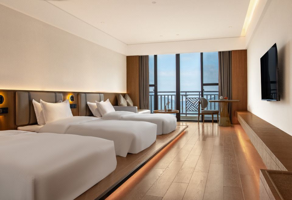 FUZHOU ROYAL HOT SPRING HOTEL & RESORTRoyal Scenic View Three Bed Room