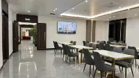 Riverside Bay Hotel
