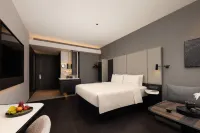 Atour Hotel Football Park, Daye North Station, Huangshi