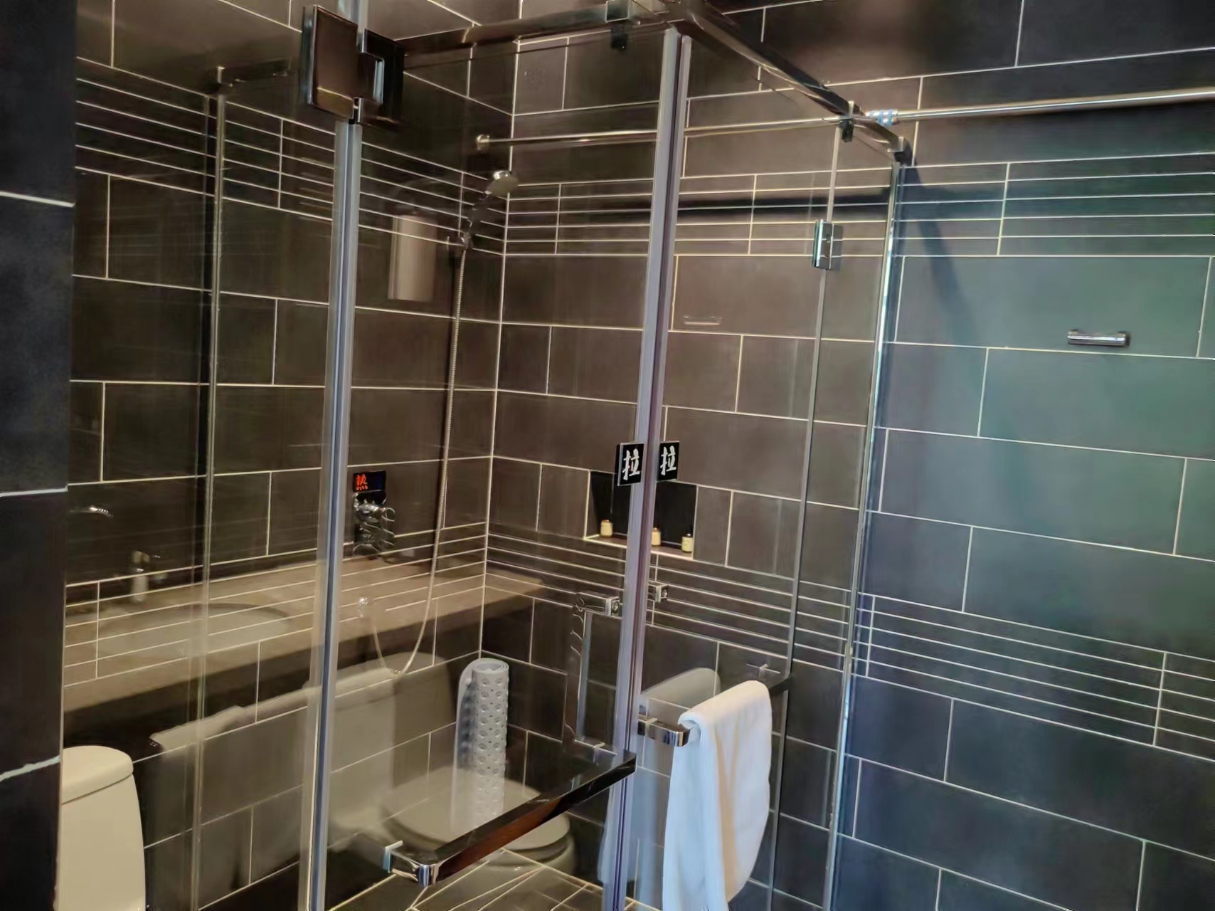 Chanyu Jingshe Hotel精品家庭房