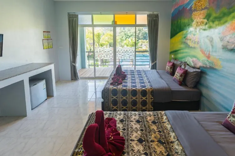 ห้องสำหรับ 4 ท่าน มีวิวภูเขา
