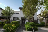 Lijiang Yulong Snow Mountain Hot Spring Hotel Ξενοδοχεία στην πόλη 