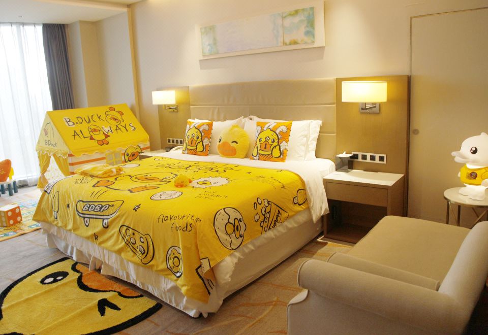 Sheraton Qingdao West Coast HotelB.duck Family Theme Room