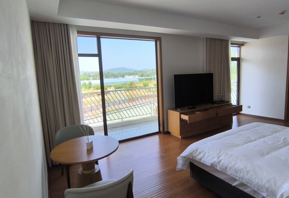 Panorama Room - Mountain-View
