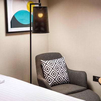 Standard Room Holiday Inn MANCHESTER AIRPORT Promo Code