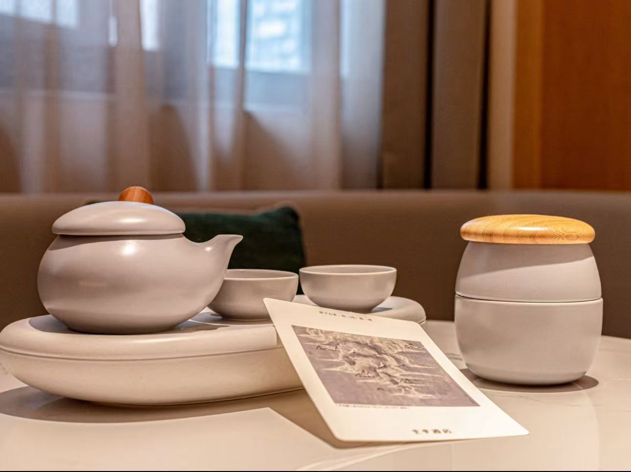 商务双床房（65寸投屏大电视+小冰箱）