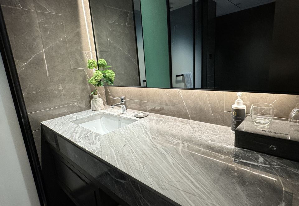 花园行政双床房【全景落地窗】