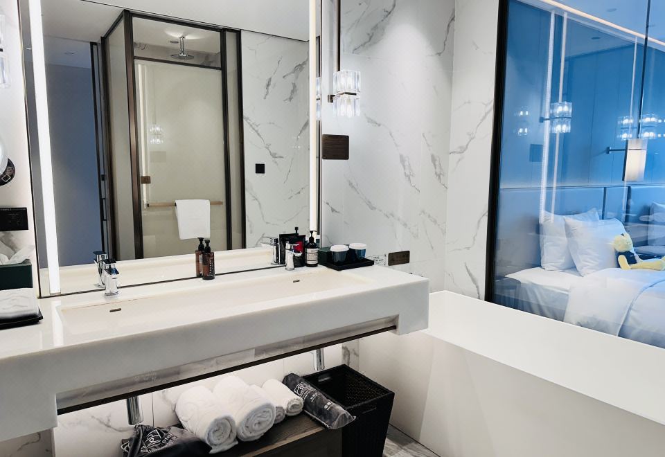 索尼PS5主機游戲雙床房