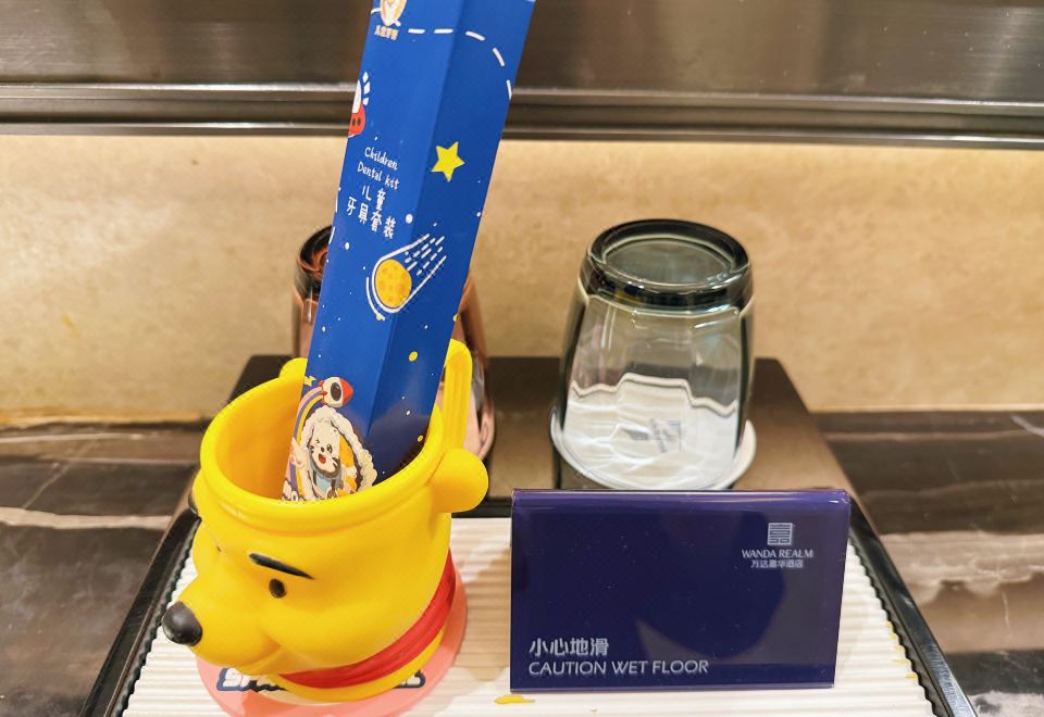 MOMO亲子主题双床房（乾湿分离浴室+浴缸+小童用品）