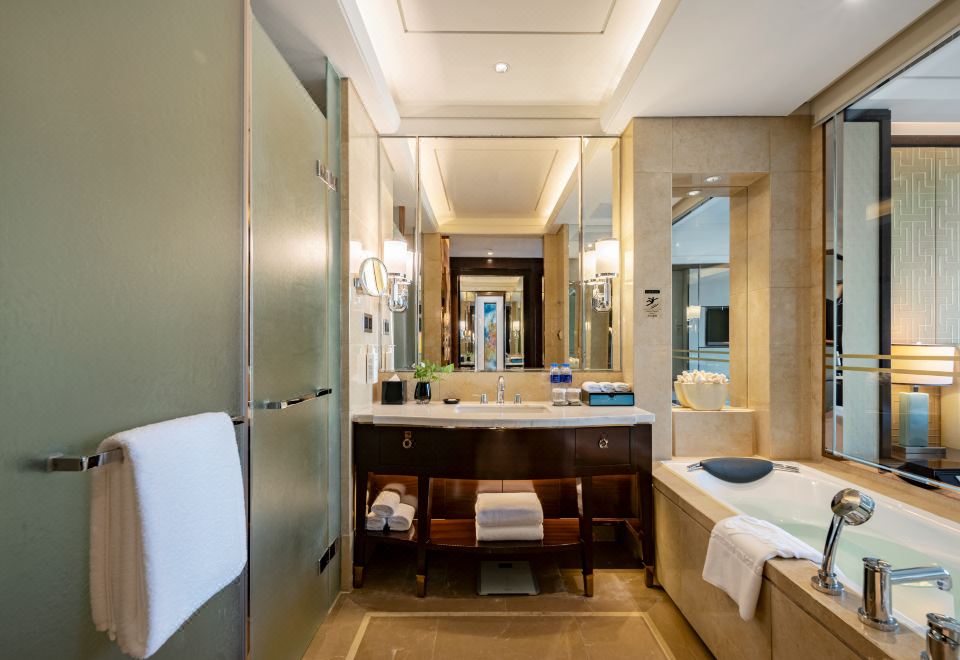 行政城景大床房