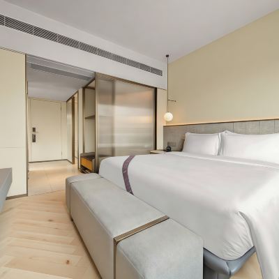 不凡城景套房（無線充電+智能客控+無線投屏） 外商·藝龍飯店（廣州珠江新城店）優惠