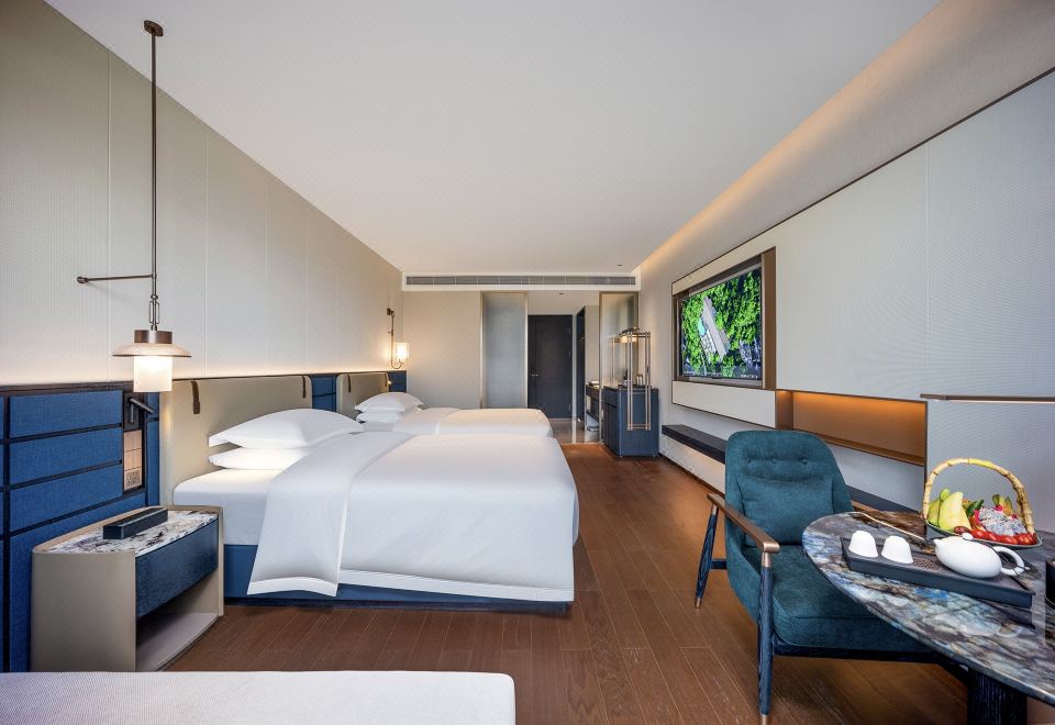 豪华江景双床房（窗外美景+安静好眠+Mini Bar）