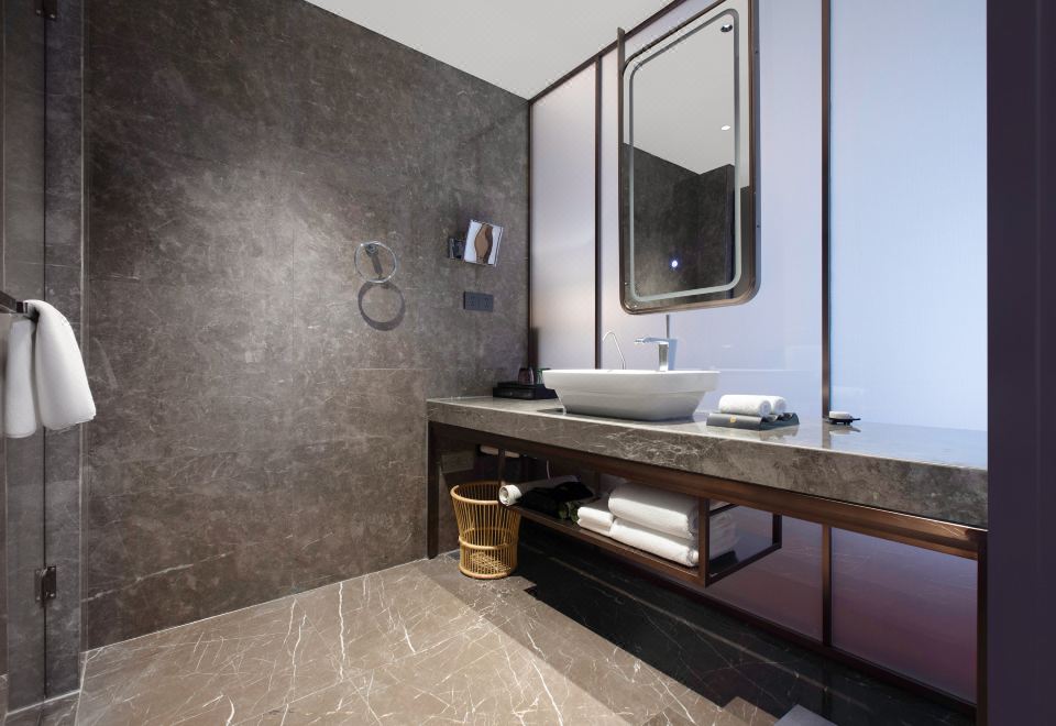 豪华园景大床房