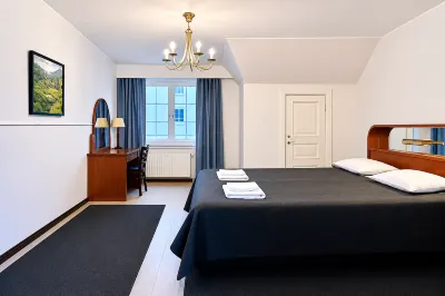 Senate Hotel Hotels in 