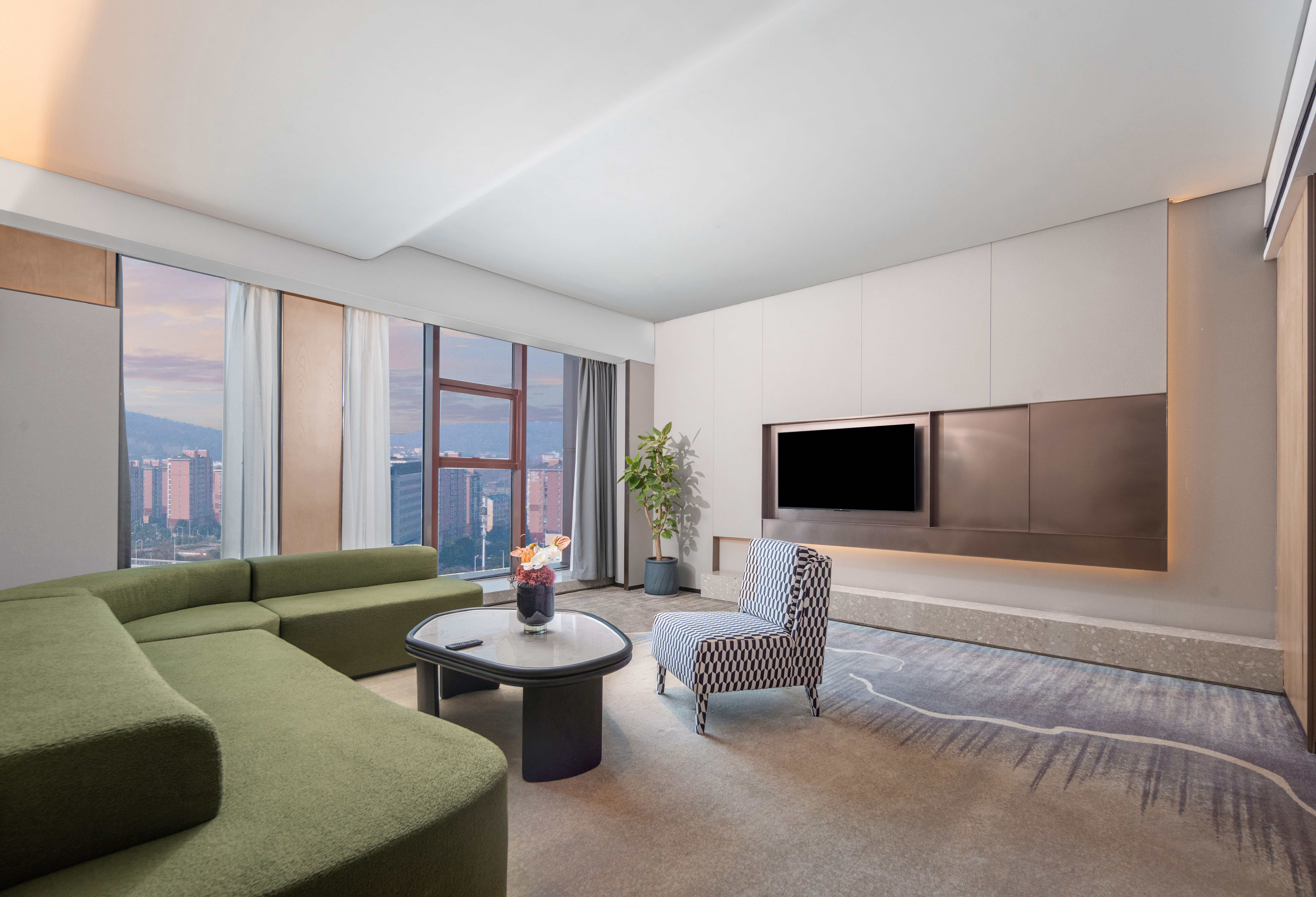 豪华套房丨云与江·落地窗+汉斯格雅·TOTO衞浴