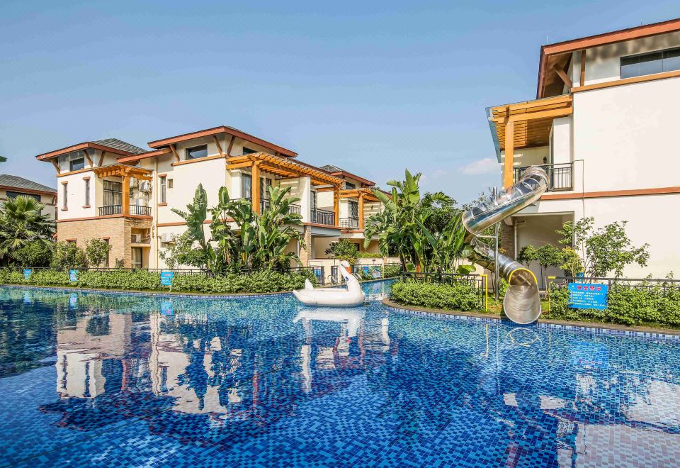 Baodun Lake Hushan Hot Spring ResortVenice Family Friendly Hot Spring Villa - 3-Room, Near Water (Slide)