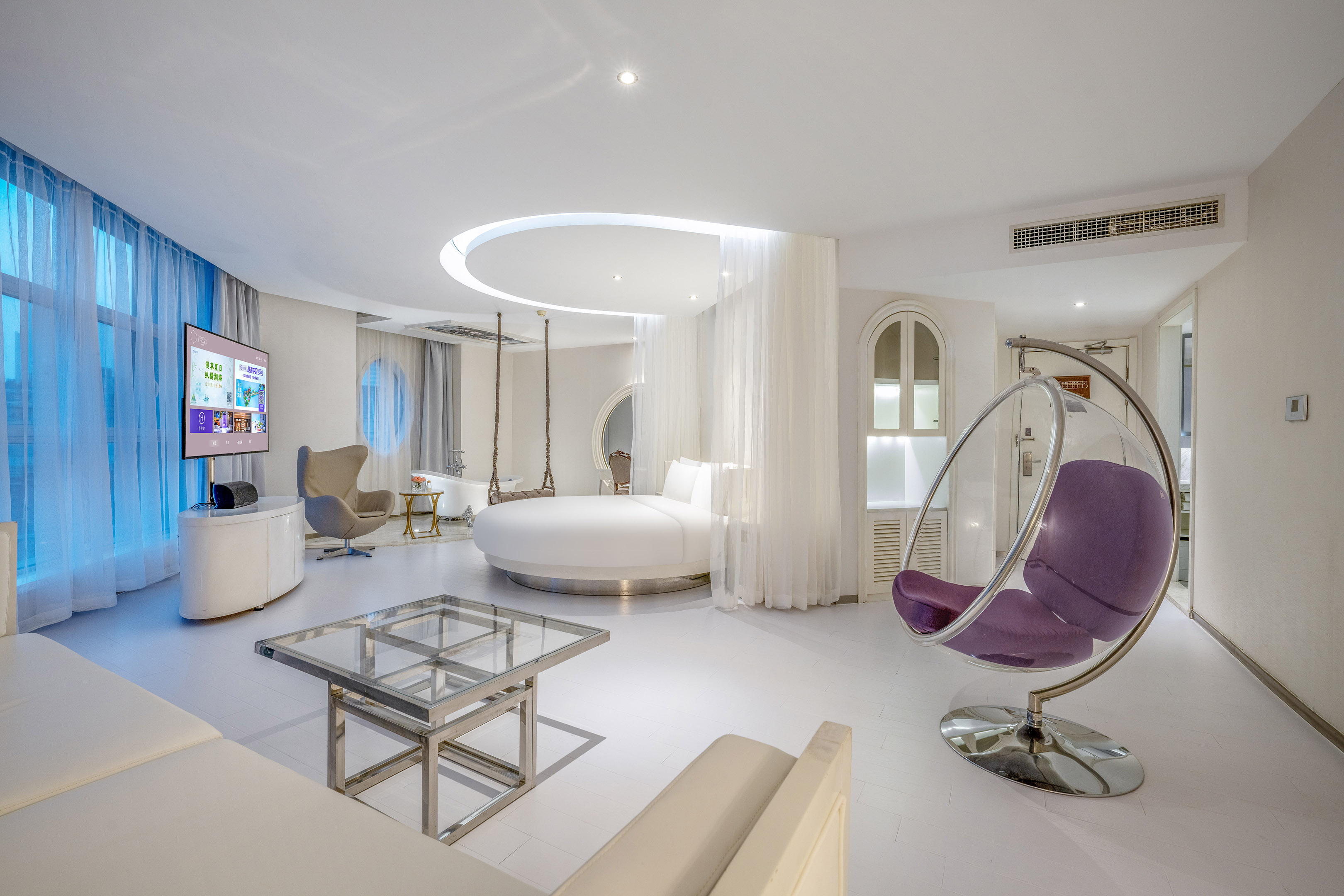 盗梦（浴缸+小冰箱+65寸一键投屏电视+深度睡眠记忆枕）