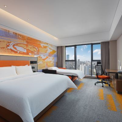 歡友房-配親子梳化床 南寧東站希爾頓歡朋酒店優惠