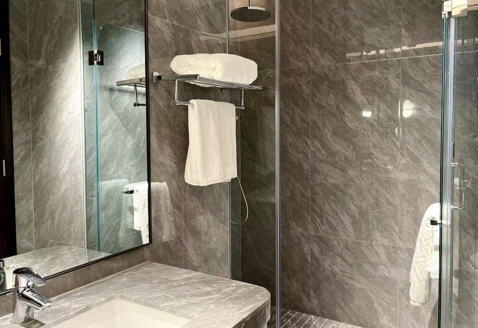 Century Huatian HotelSuperior Twin Room