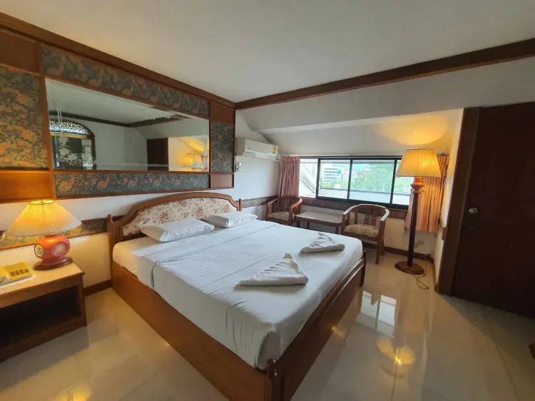 ห้องพักขั้นพื้นฐานพร้อมระเบียง