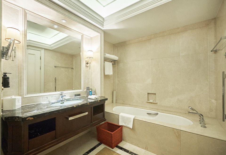 Superior Sea-view Twin Room