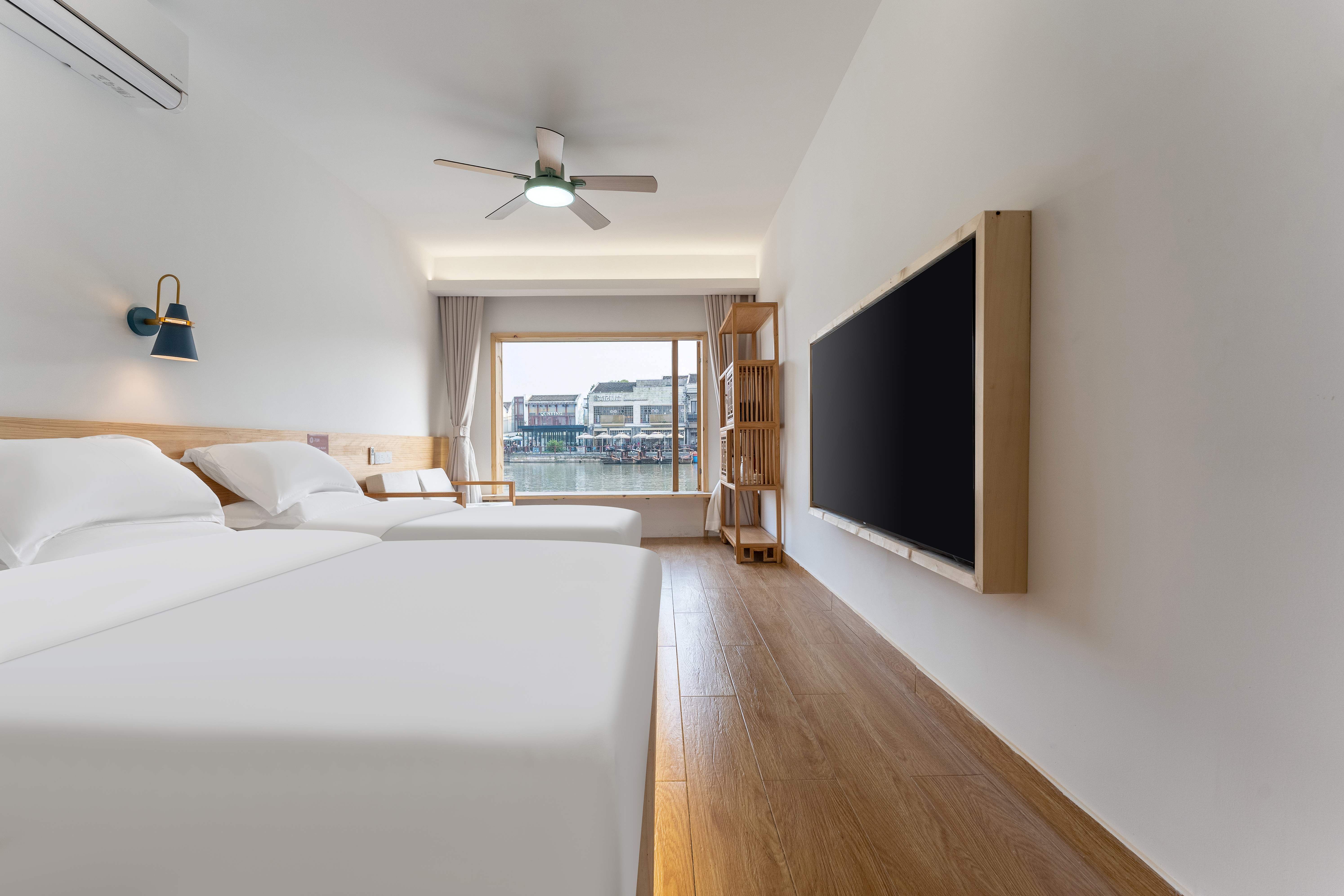 东井·家庭房丨小冰箱+临河茶台+古桥河景