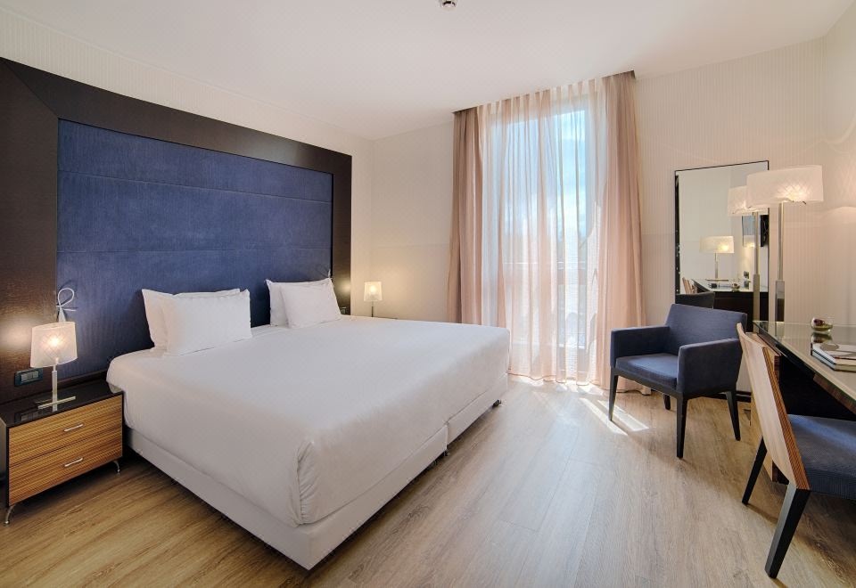 大教堂景观高级房-带露台