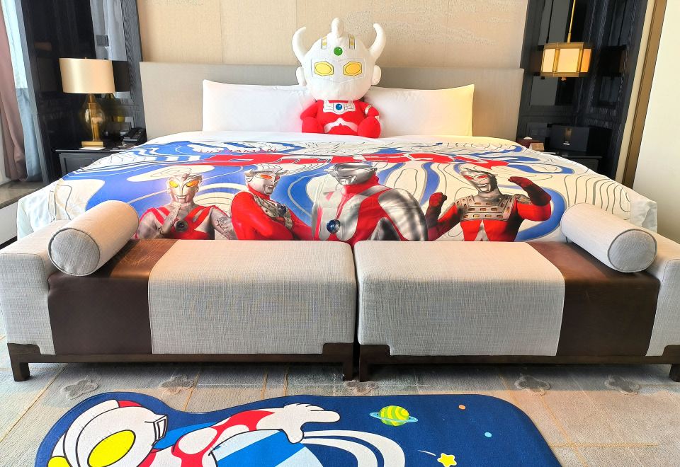 奥特曼亲子主题开放式江景套房