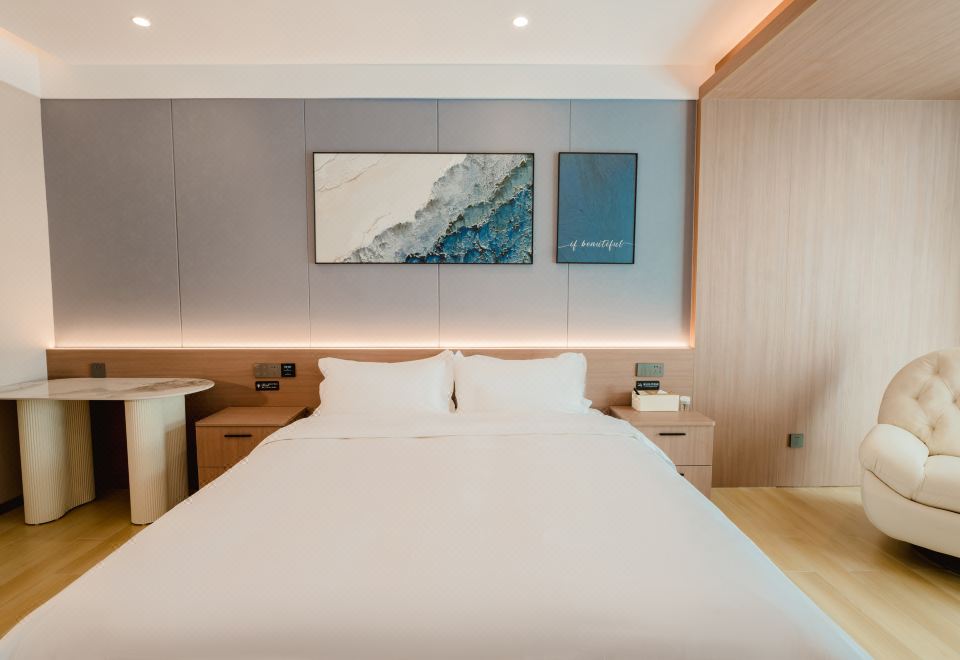 Smart Ultimate Double Bed Room