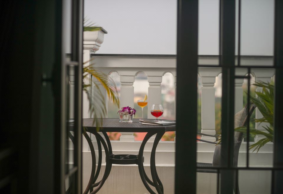 The Oriental Jade HotelThe Oriental Jade Suite With Terrace