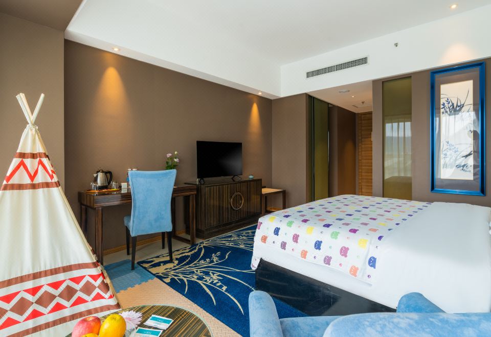 亲子大床房（小童帐篷+小童浴袍+玩偶+小童洗漱用品）