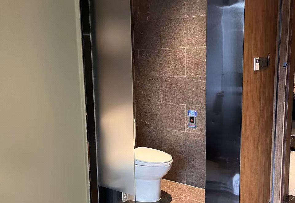 PINLAKE RESORTFamily Room With Garden View