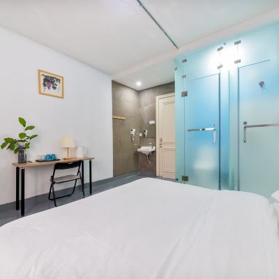 行宿大床房-空調 哈爾濱行宿青年旅舍（中央大街店）優惠