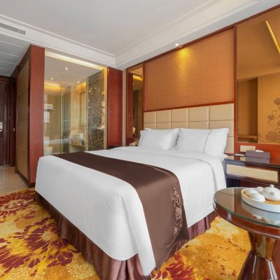 高級大床房 深圳御景國際飯店（流塘地鐵站店）優惠