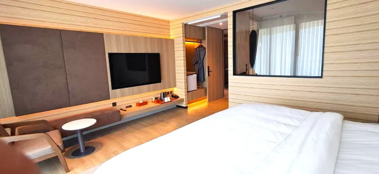 ดีลักซ์ เตียงเดี่ยวDouble Bed