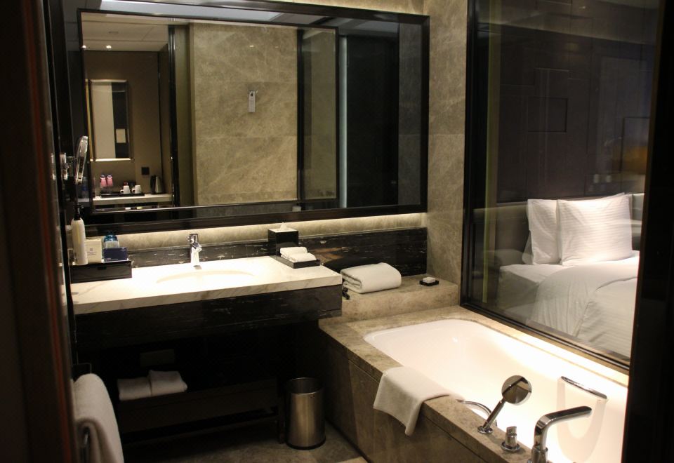 温馨家庭房【奢享浴缸·森呼吸客房】