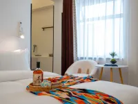Kanayiguli Homestay (Liuxing Street Scenic Area) Hotels in Yining