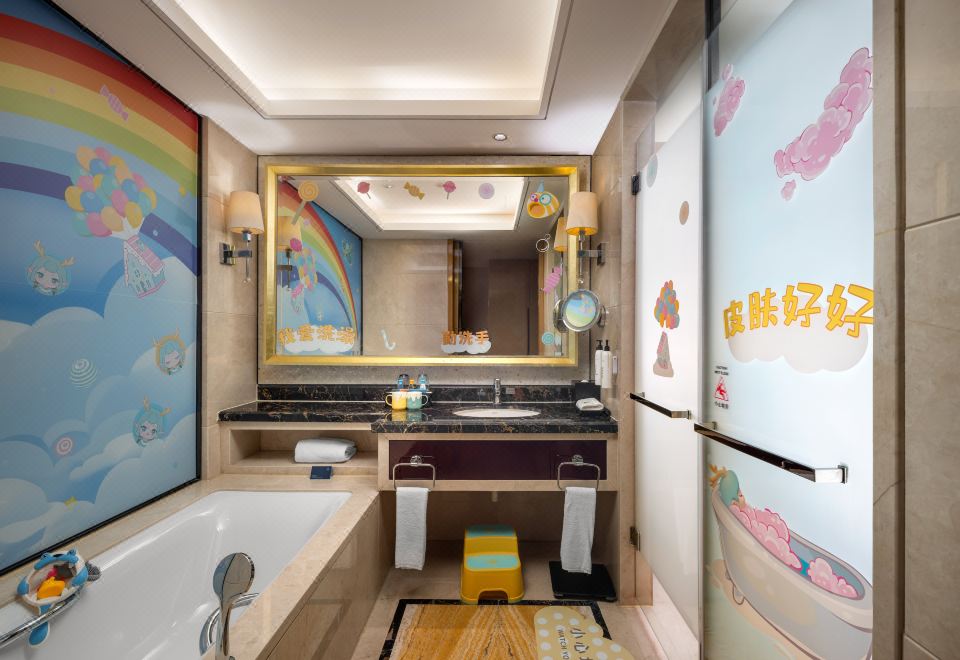 糖果飛屋主題雙床房（魚嘴小屋丨玩具桌）