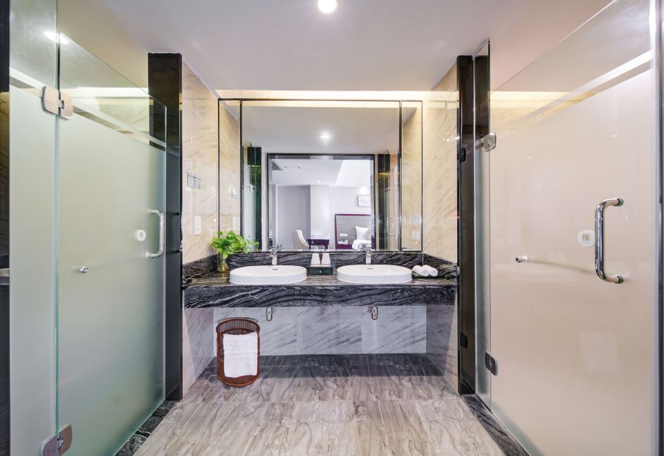 行政商务房（小冰箱）