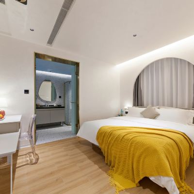 白羊座｜影音大床房 廈門M飯店（廈門北站旺角新天地店）優惠