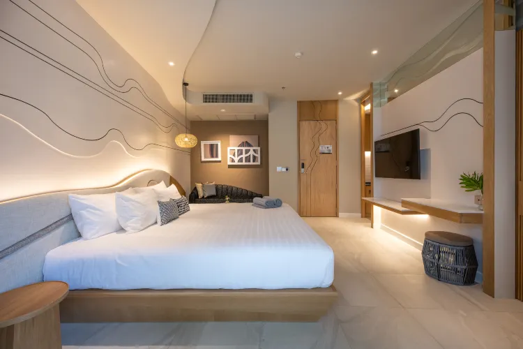 จูเนียร์สวีทเชื่อมกับสระว่ายน้ำชั้นบนดับเบิล