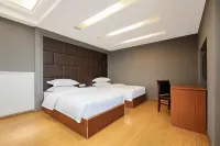 Cady Hotel