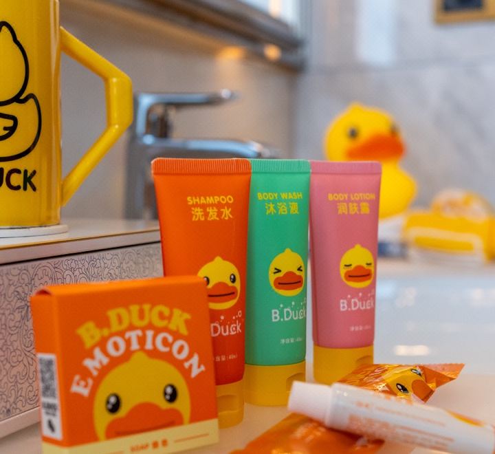 盼酷小黄鸭主题亲子房