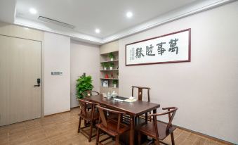 Pengcheng Lijing Hotel (Shenzhen Xiameilin Jingtian Branch)