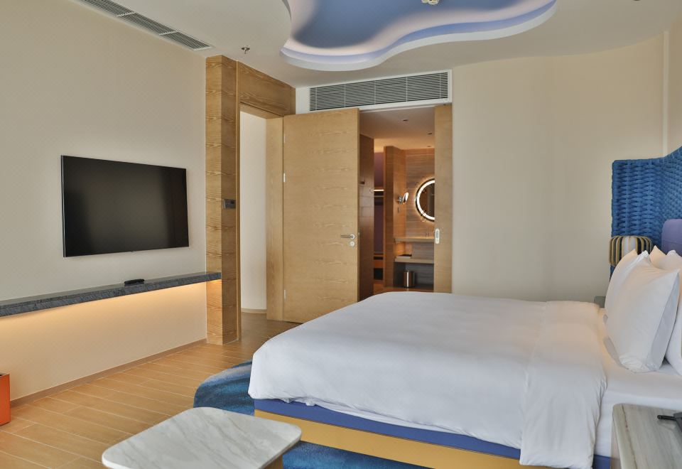Hyatt Regency Hainan Ocean Paradise ResortREGENCY TWO-BED ROOM FAMILY SUITE WITH OCEAN VIEW
