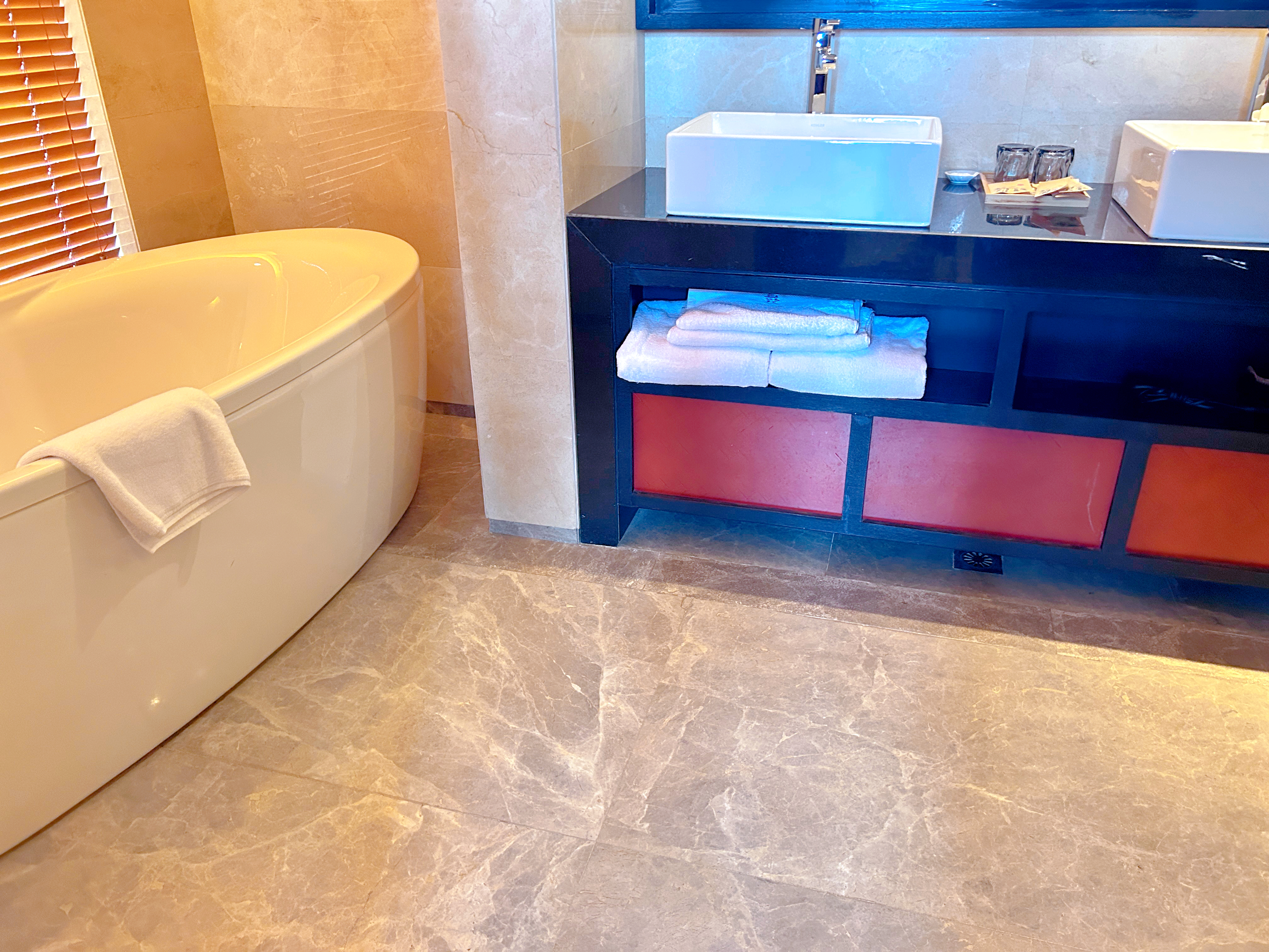 畅享·影院三卧一厅泳池别墅