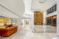 Vienna International Hotel (Luxian High Speed Railway Station Government Affairs Center)